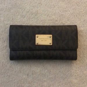 MK wallet